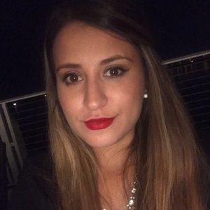 Meet your Posher, Julieth